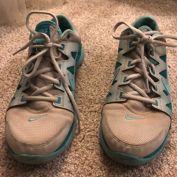 Nike Women’s Flex Supreme TR 2 Running Shoes - Picture 1 of 4